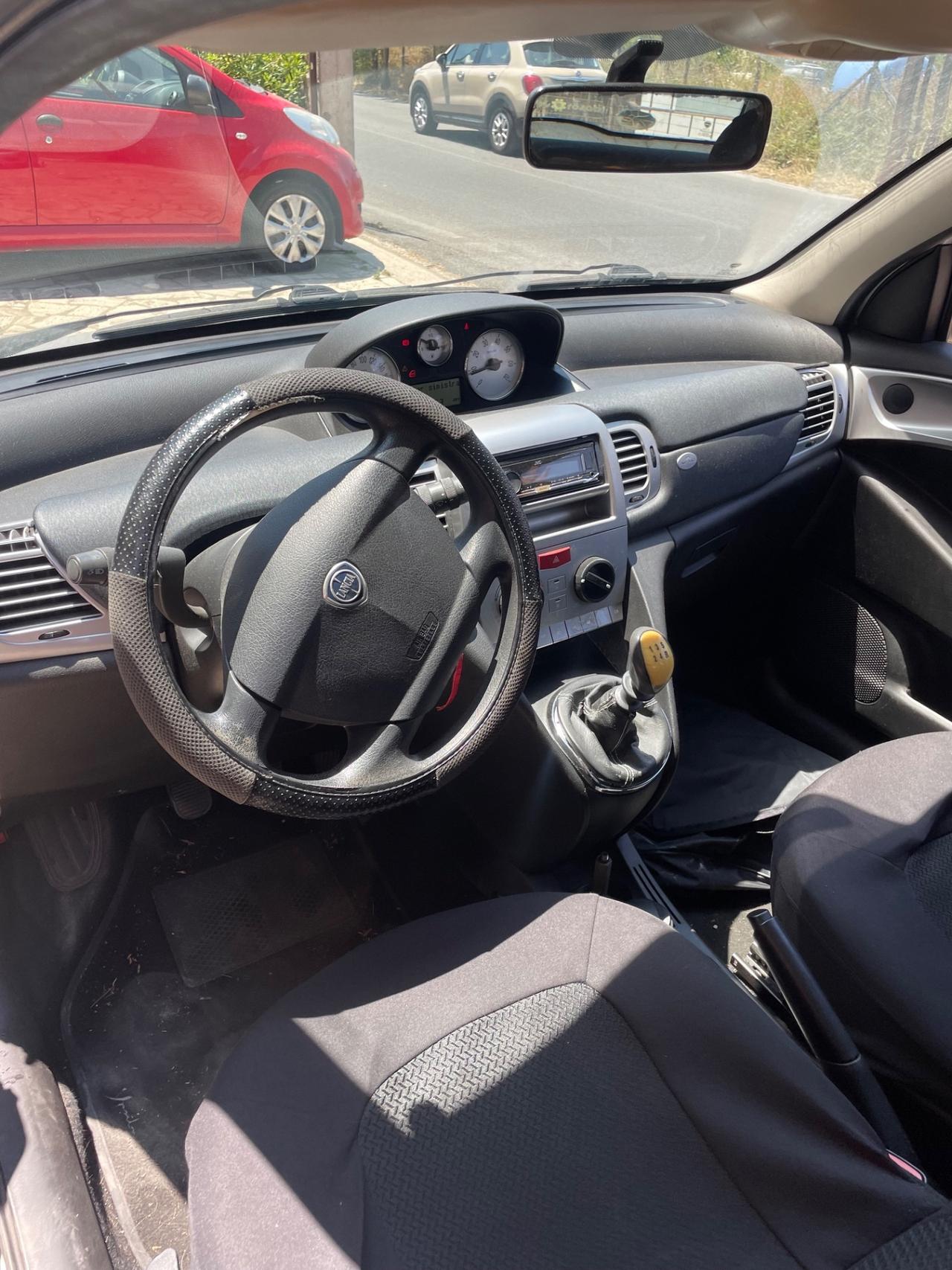 Lancia Ypsilon 1.2 GPL Diva unipro