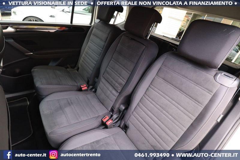 Volkswagen Touran 2.0 TDI DSG Executive R-LINE 7 POSTI RLINE