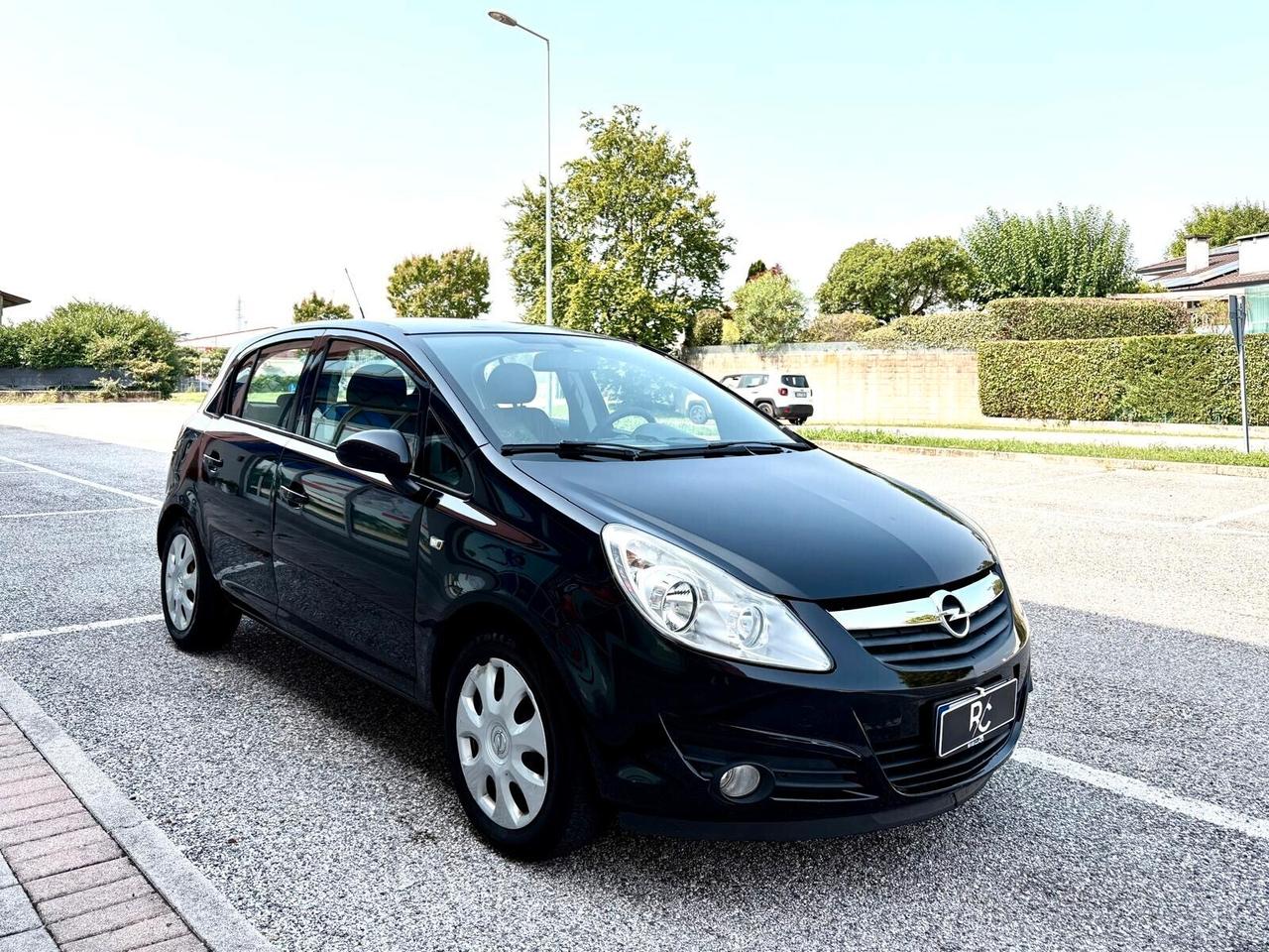 Opel Corsa 1.2 Benzina Neopatentati
