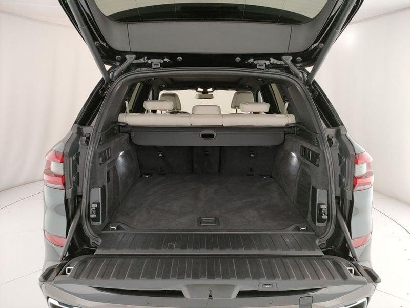 BMW X5 xdrive40d mhev 48V Msport auto