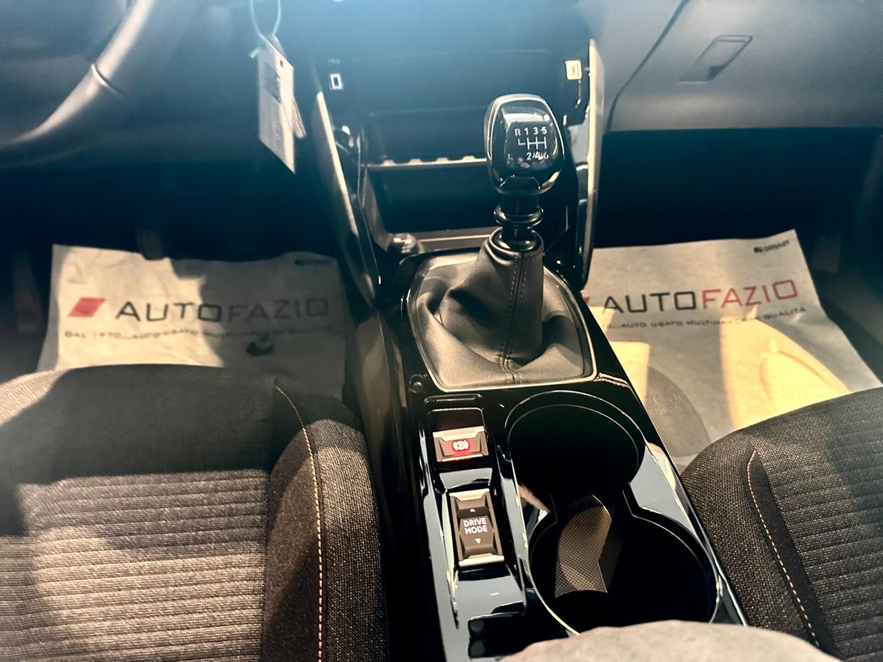 Peugeot 208 Hybrid 110 e-DCS6 Business