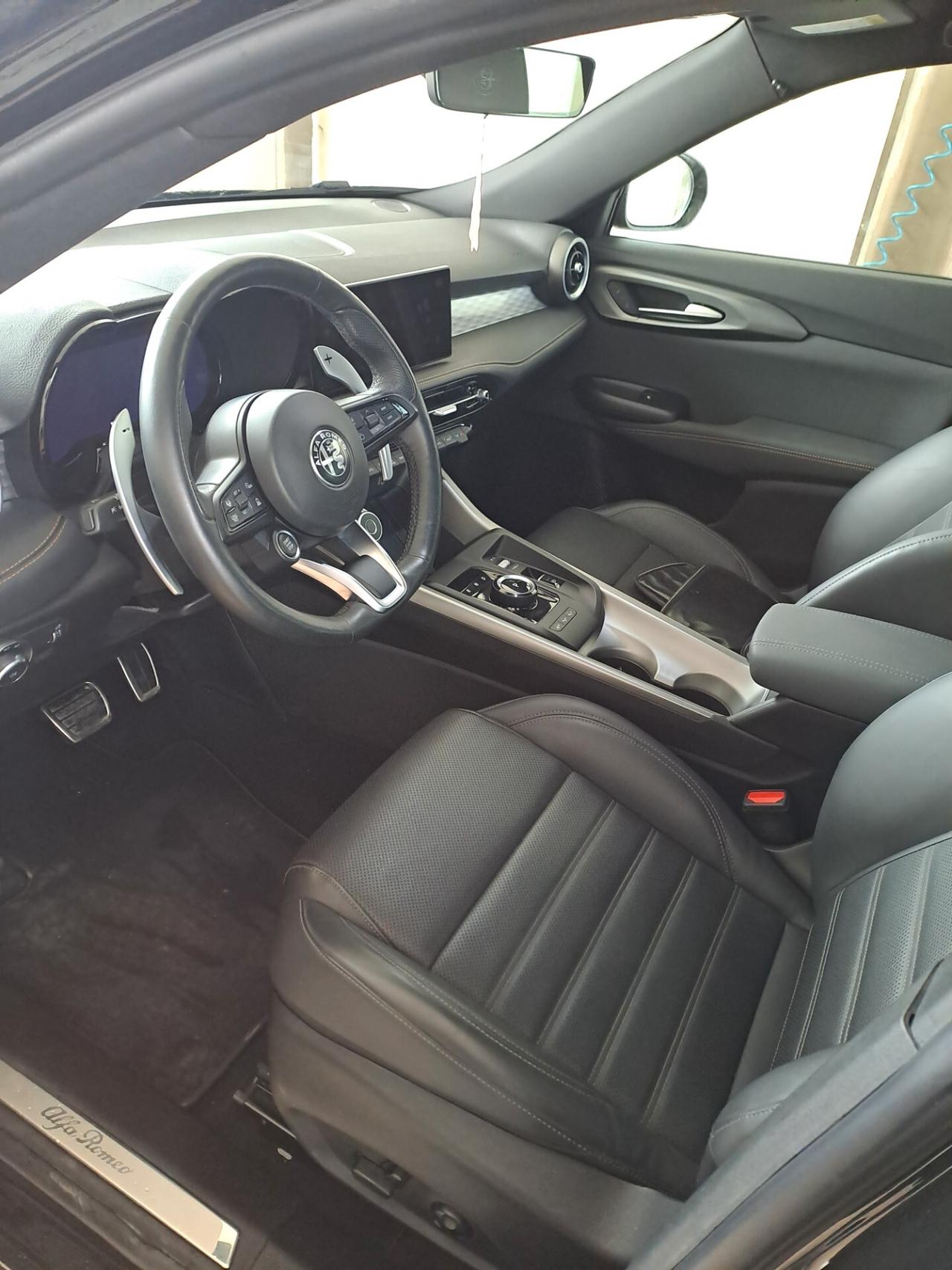 Alfa Romeo Tonale 1.6 diesel 130 CV TCT6 Veloce