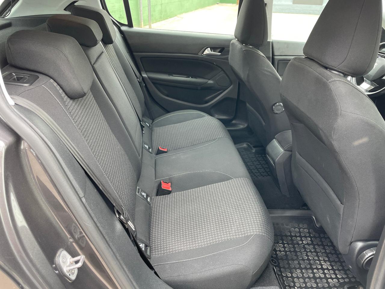 Peugeot 308 1.5 BlueHDi 130cv EAT8 Business-NAVIGATORE