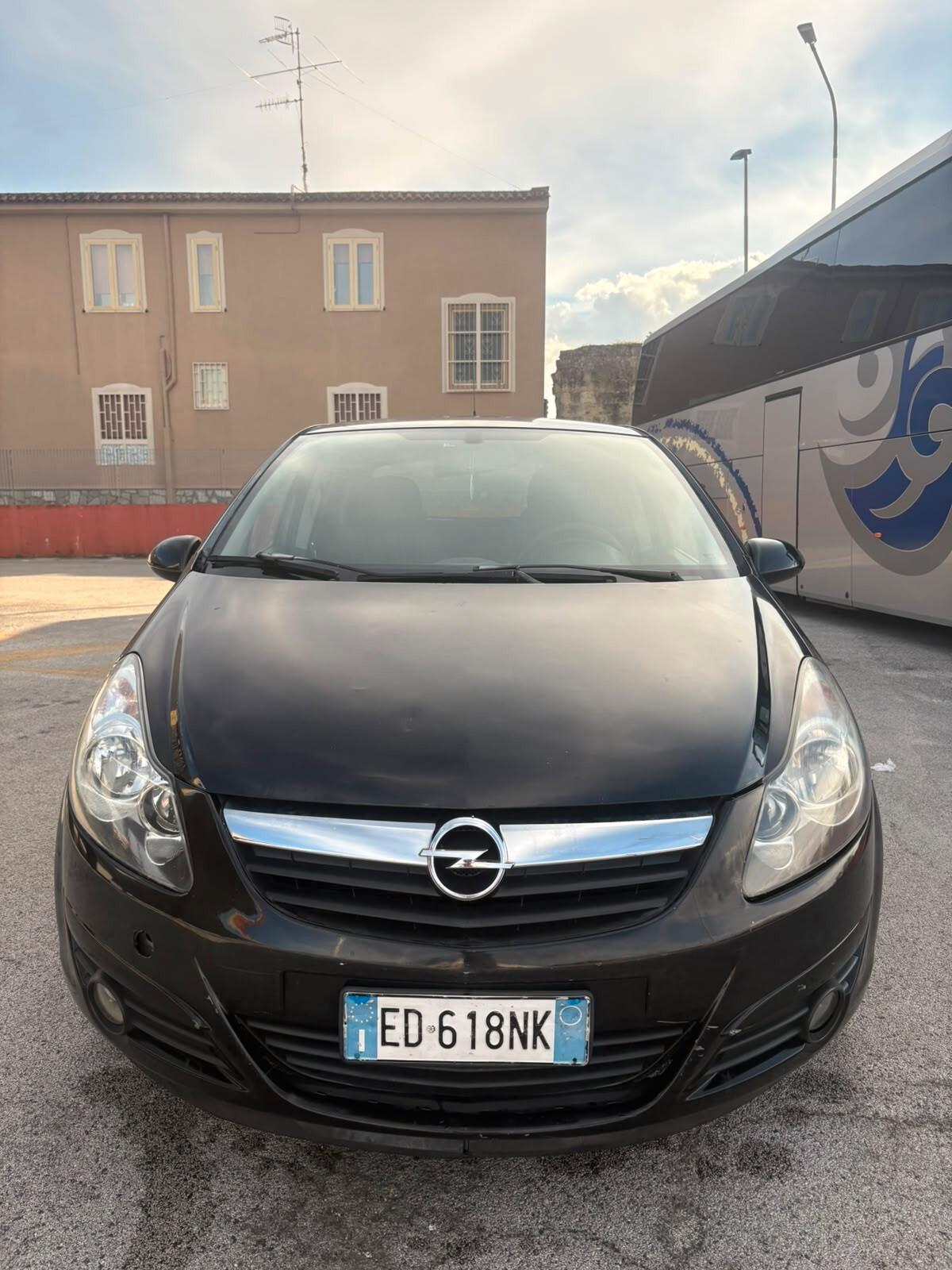 Opel Corsa 1.2 80CV 5 porte GPL-TECH Edition