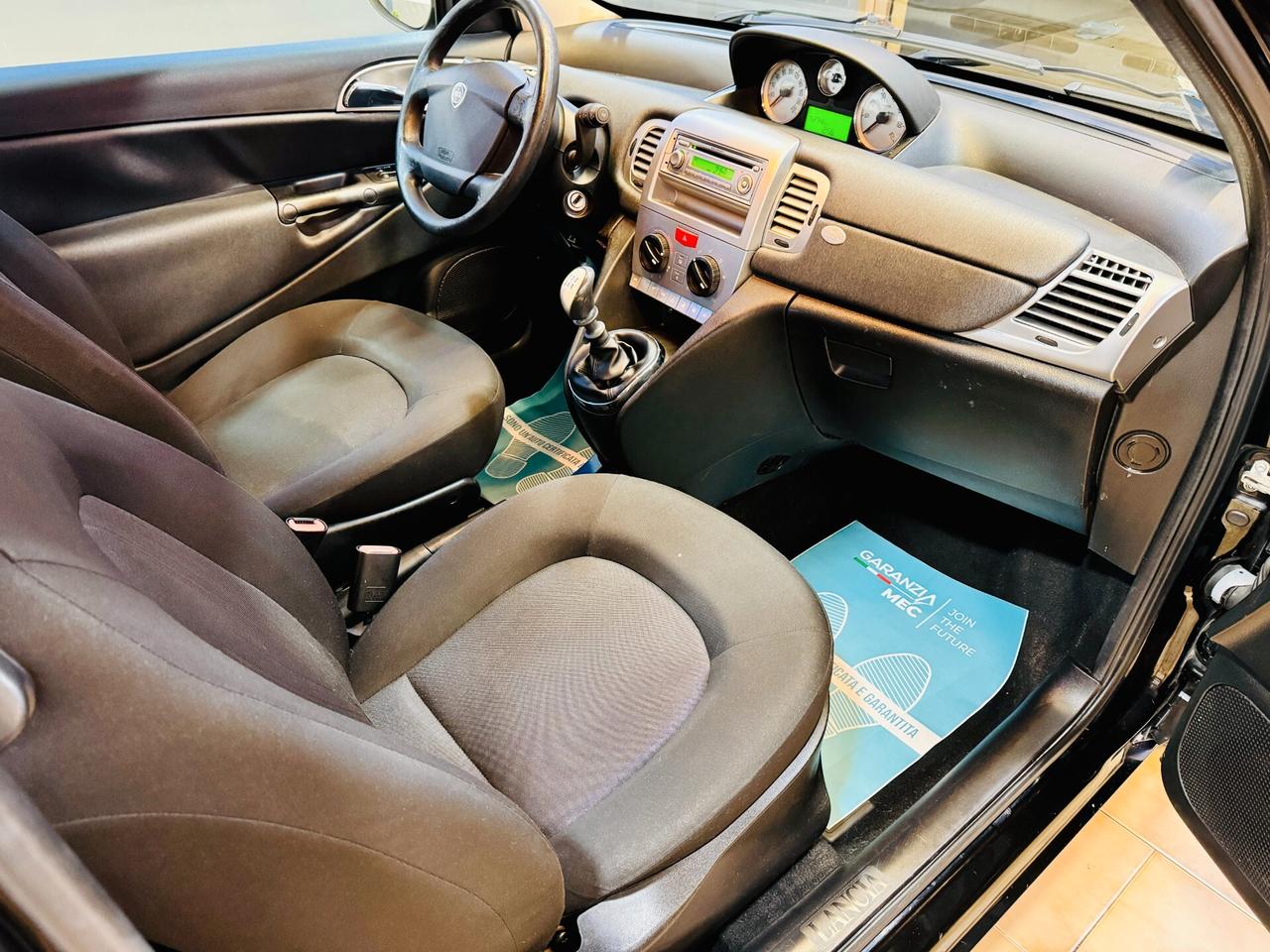 Lancia Ypsilon 3Porte 1.2 69 CV - Distribuzione nuova!