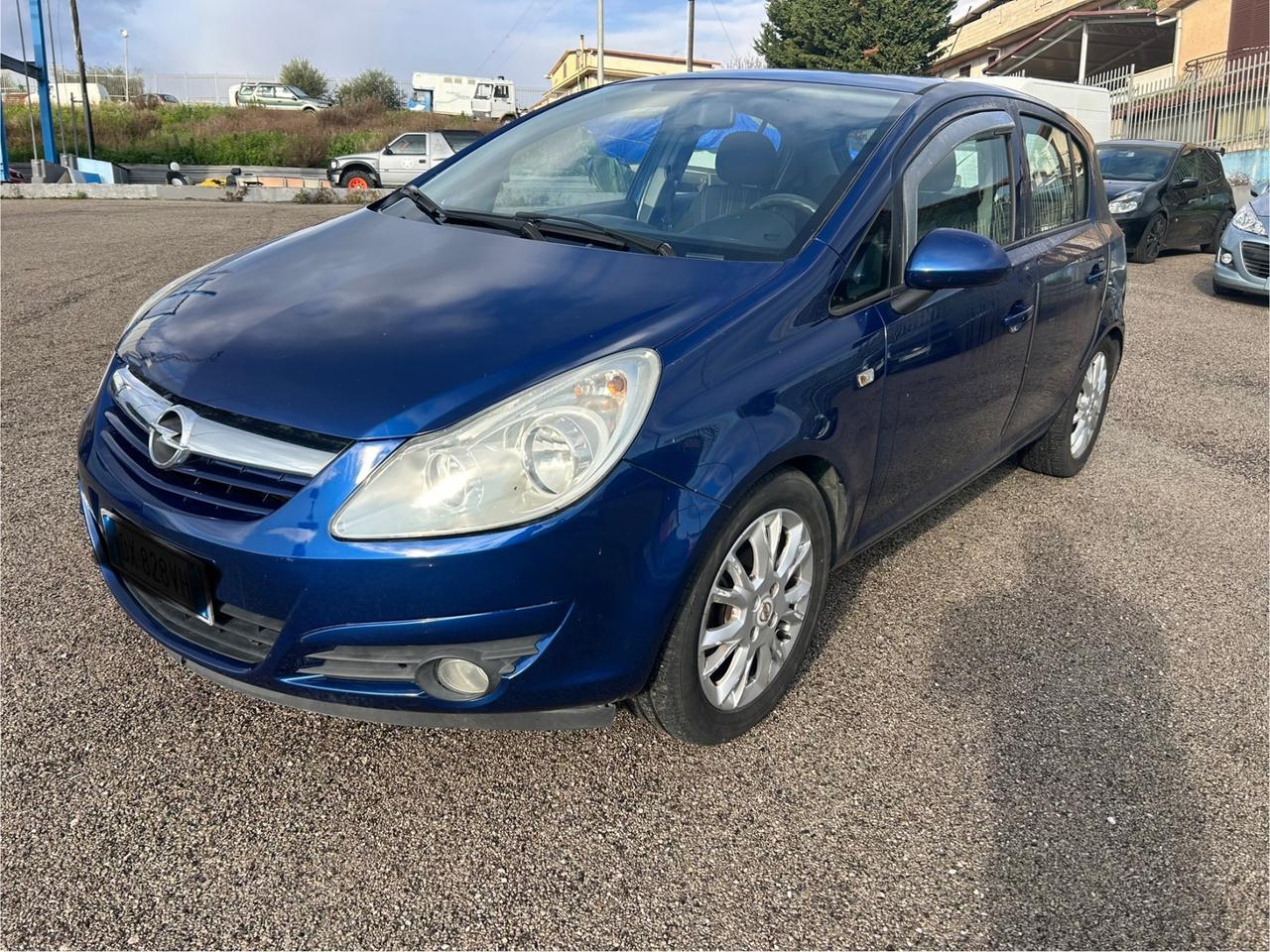 Opel Corsa 1.2 benzina 5 porte GPL automatica