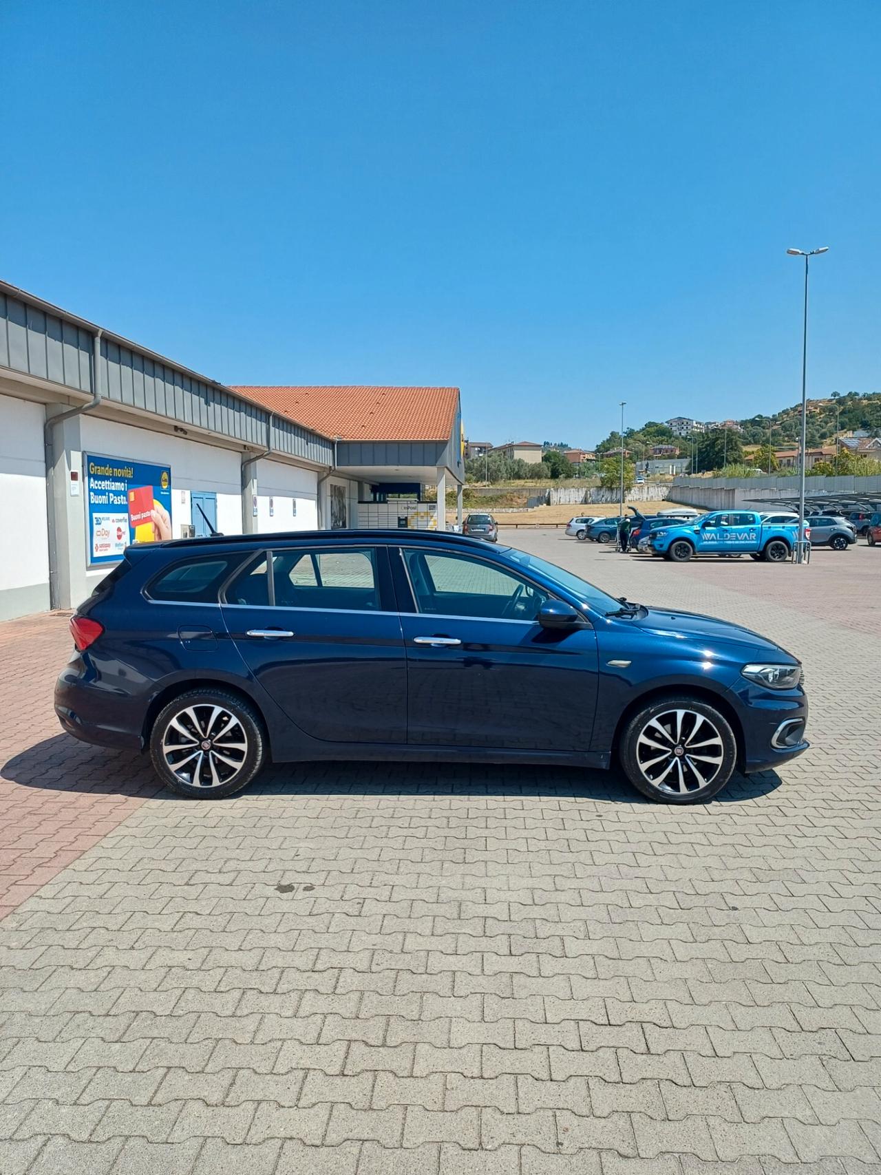 Fiat Tipo SW 1.3 diesel 95 cv GANCIO TRAINO