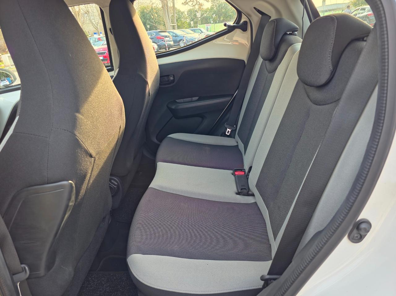 Toyota Aygo 1.0 VVT-i 69 CV 5 porte x-cite MMT 2014-E5B Automatico NEO