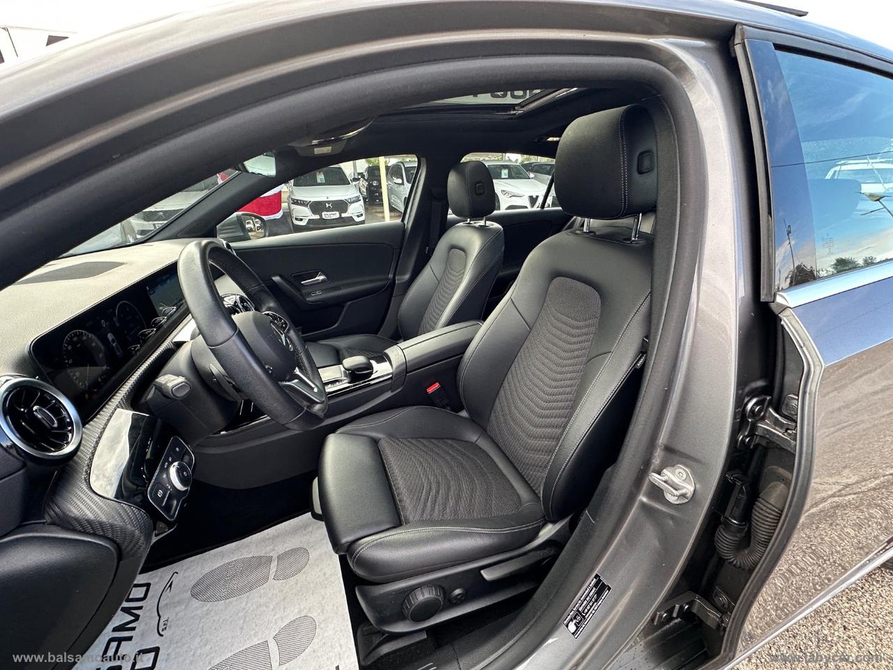 MERCEDES-BENZ A 180 d Sport TETTO APRIBILE