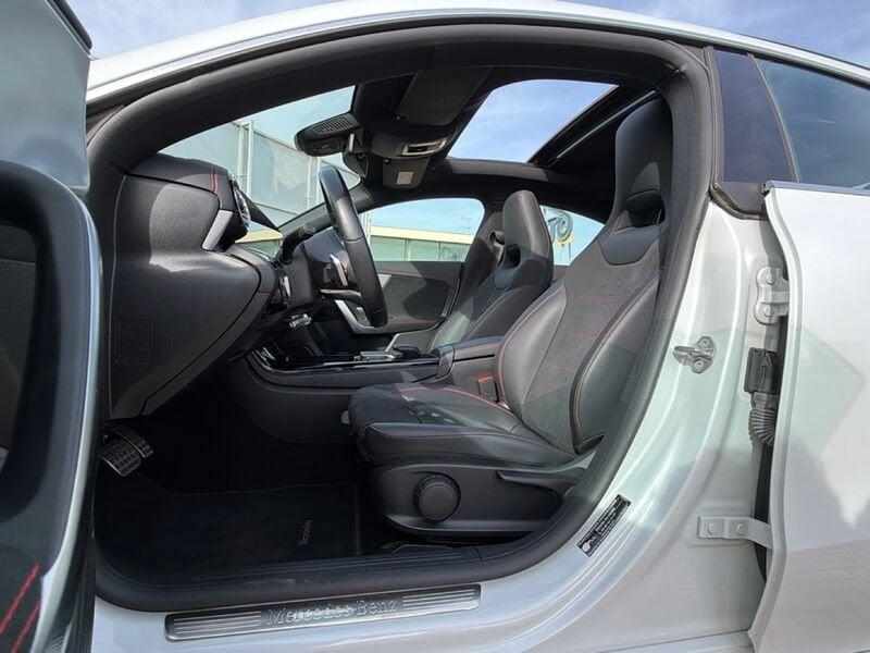 Mercedes-Benz CLA Coupé CLA 200 d Automatic Premium