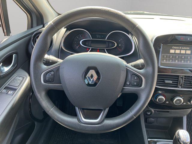 RENAULT Clio 75Cv 12 V Moschino life TCE