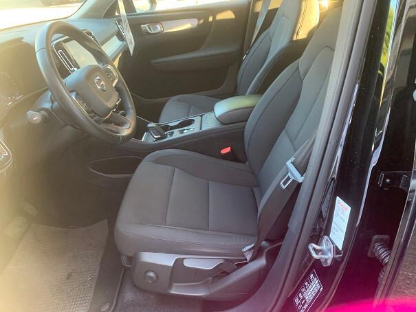 Volvo XC40 T2 Geartronic Momentum Pro