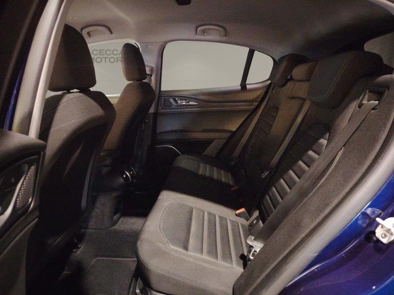 Alfa Romeo Stelvio 2.2 Turbo Business RWD AT8