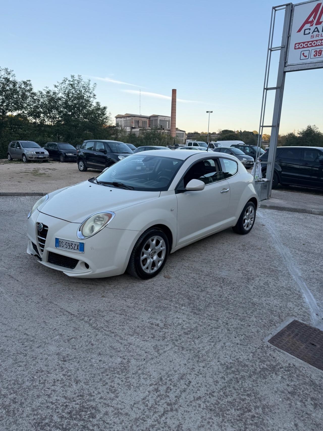 Alfa Romeo MiTo 1.6 JTDm 16V Distinctive Premium Pack