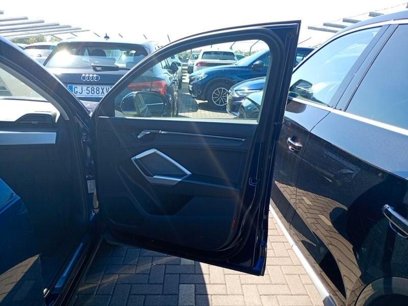 Audi Q3 35 TDI quattro S tronic Business Advanced