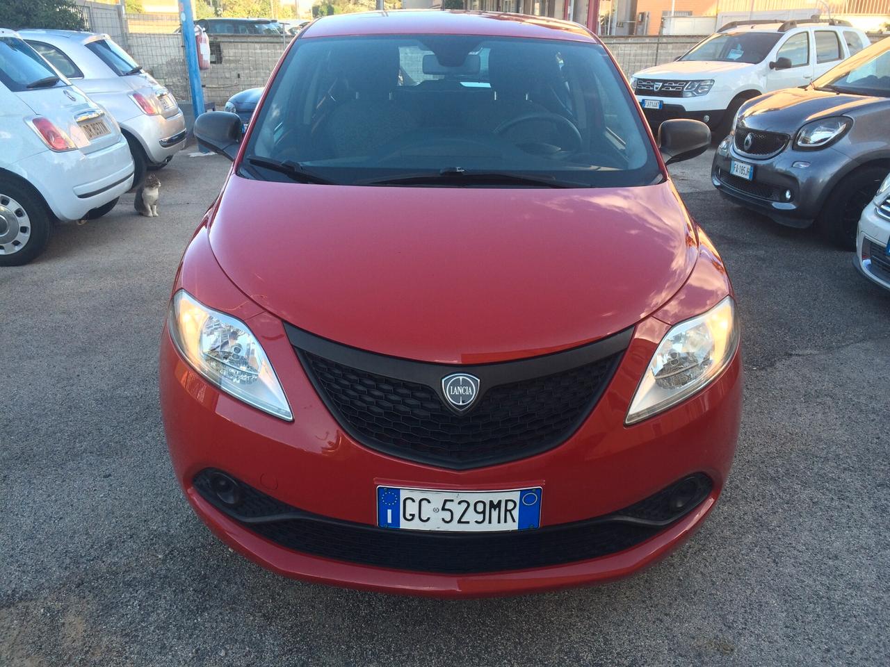2020 lancia Ypsilon 1.0 FireFly 5 porte S&S Hybrid Ecochic Silver