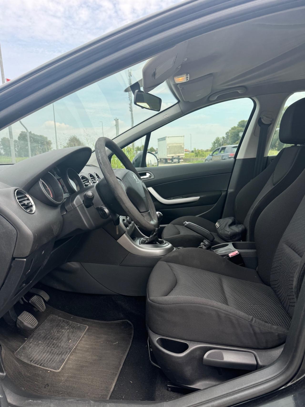 Peugeot 308 1.6 8V HDi 93CV 5p. Access