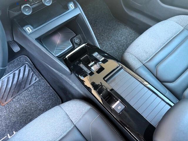 Citroen C4 BlueHDi 130 S&S EAT8 Shine