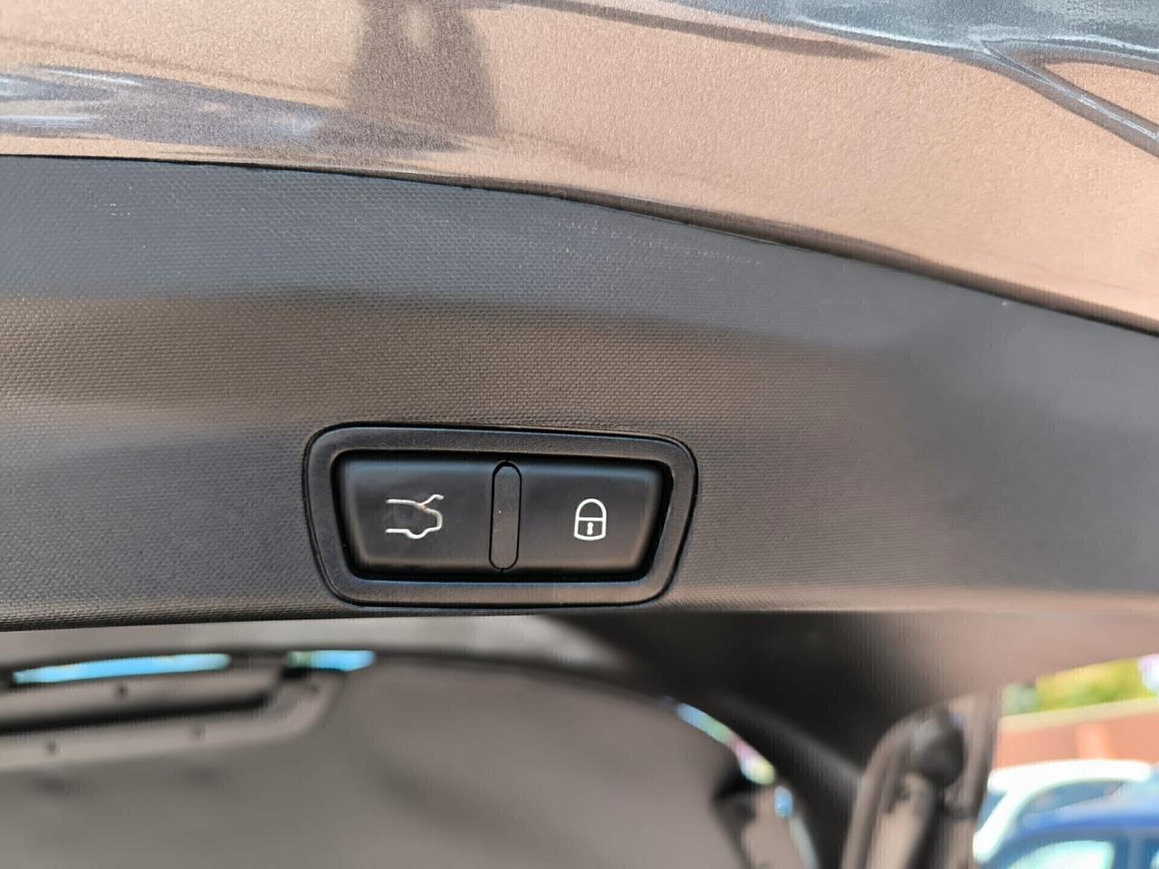 Alfa Romeo Stelvio 2.2 Turbodiesel 160 CV AT8 RWD Business