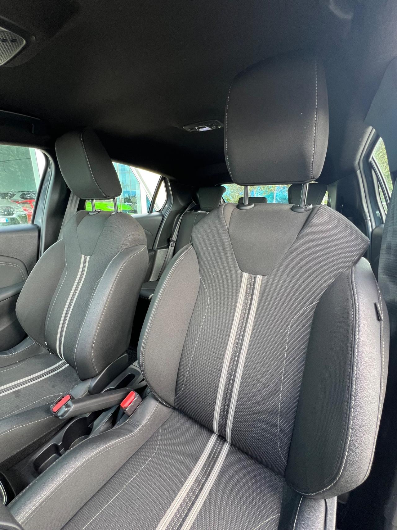 Opel Corsa 1.2 75CV GS - possibilità noleggio no scoring