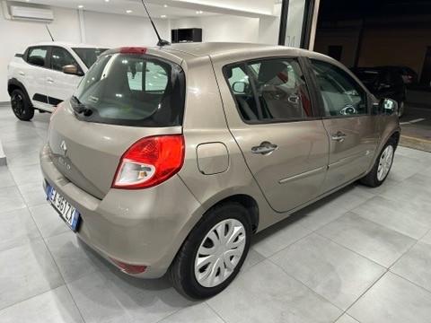 Renault Clio 1.2 16V 5 porte GPL Dynamique 09/2010