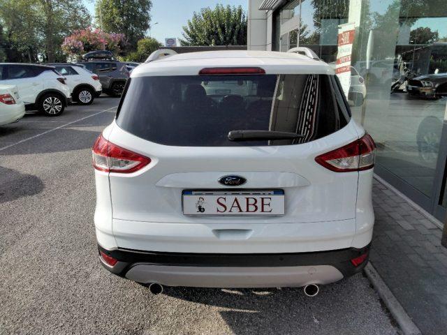 FORD Kuga 2.0 TDCI 150 CV 4WD S&S Titanium Business