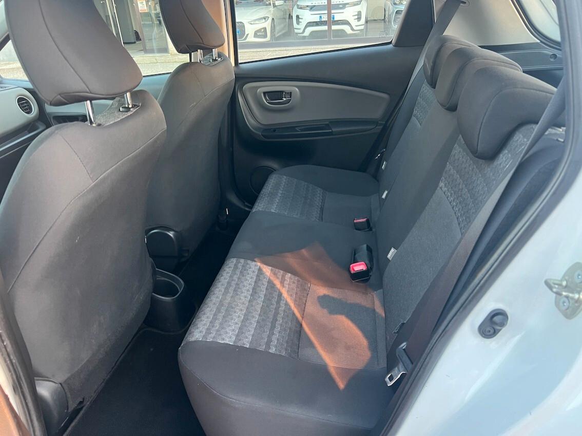 Toyota Yaris 5p 1.0 Cool - UNICO PROPRIETARIO - NEOPATENTATI