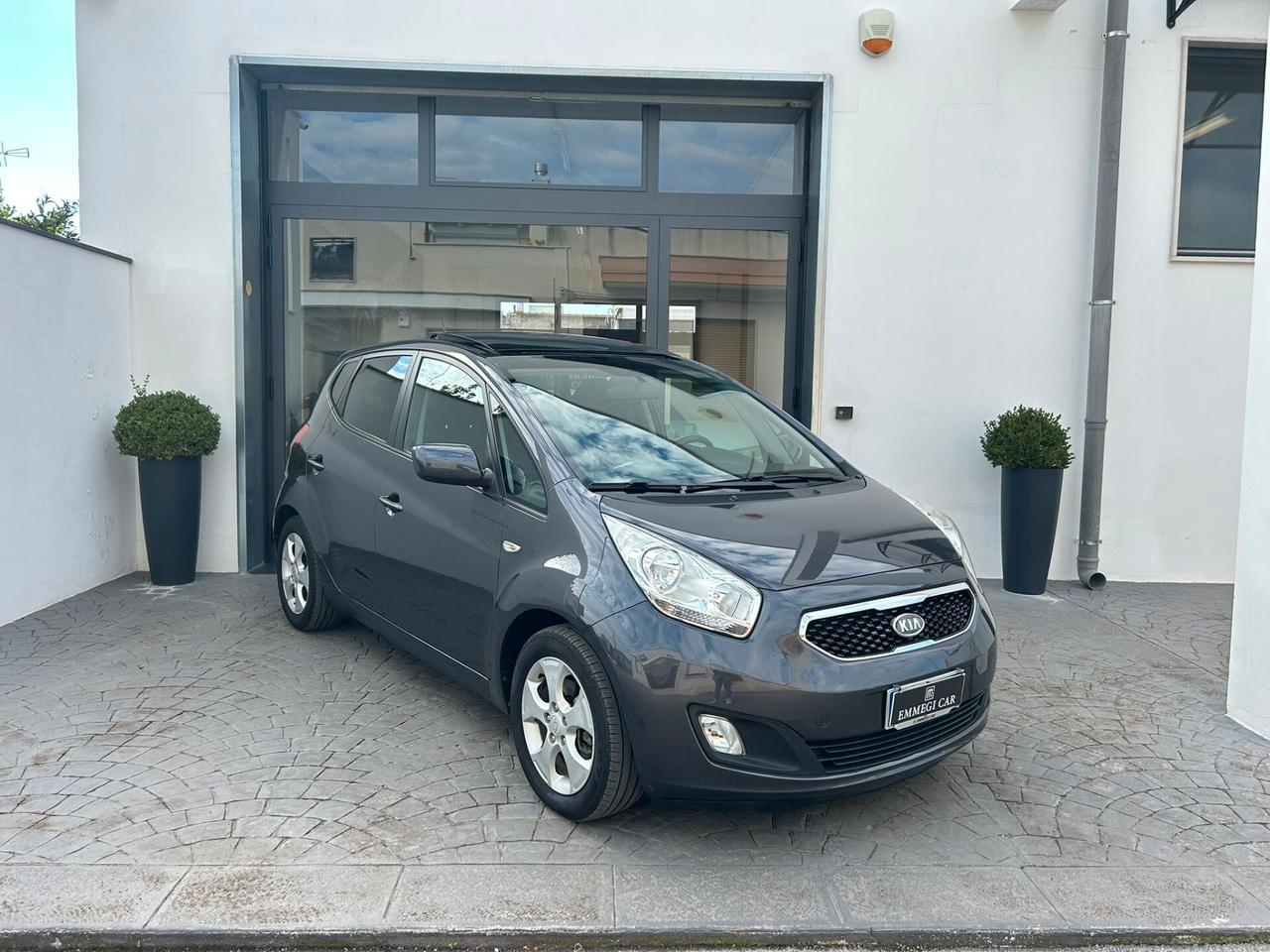 Kia Venga 1.4 CRDi 90Cv COOL TETTO Km111.000-2012