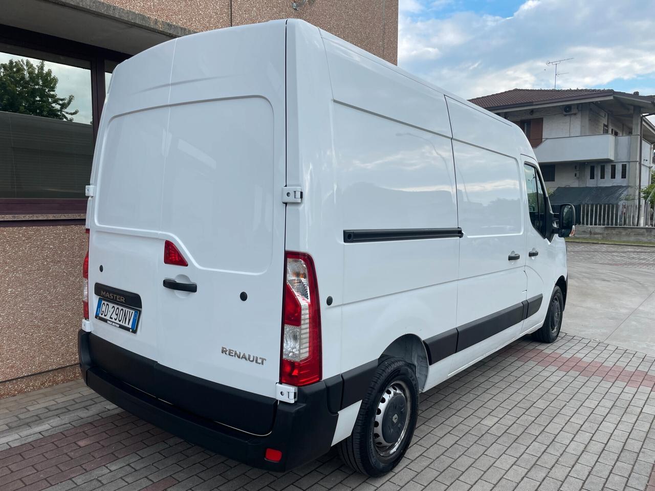 RENAULT MASTER L2H2 Doppia porta laterale