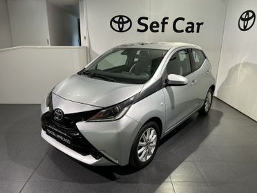 Toyota Aygo Aygo Connect 1.0 VVT-i 72 CV 5 porte x-play MMT