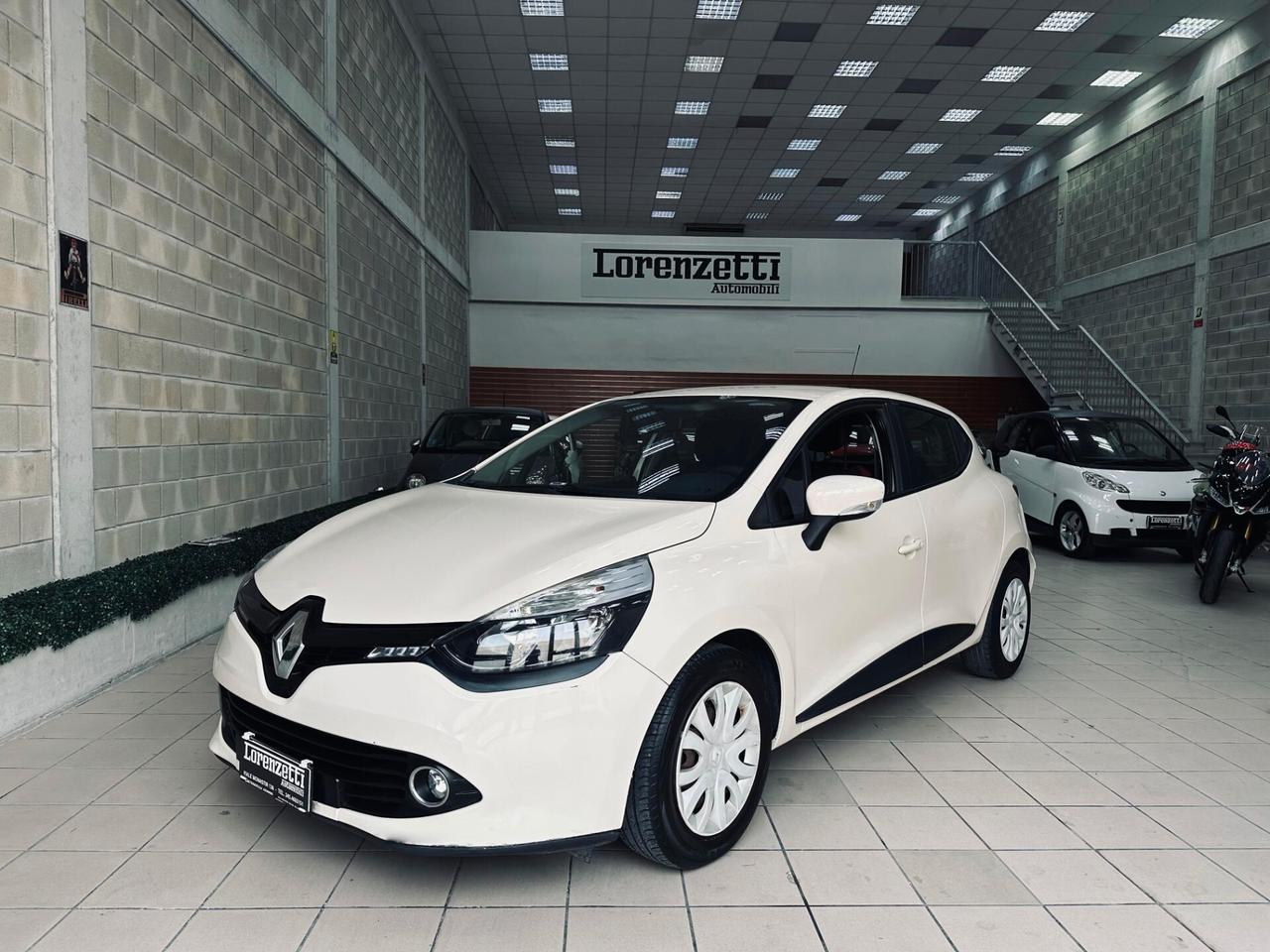 Renault Clio 1.2 75CV 5 porte Live - NEOPATENTATI - GARANTITA