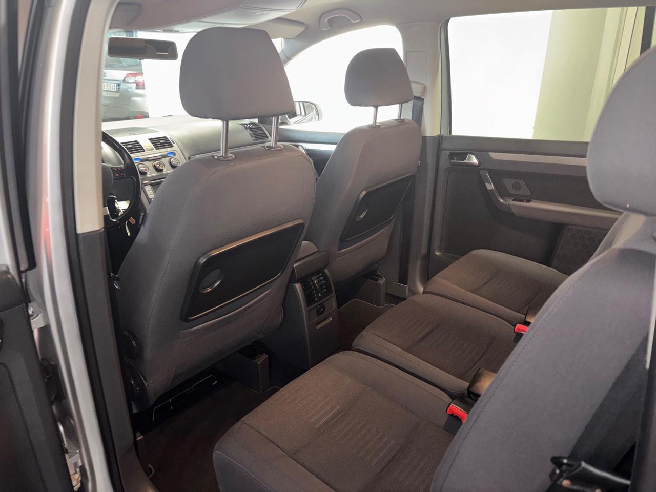 Volkswagen Touran 2.0 TDI | 7 POSTI |