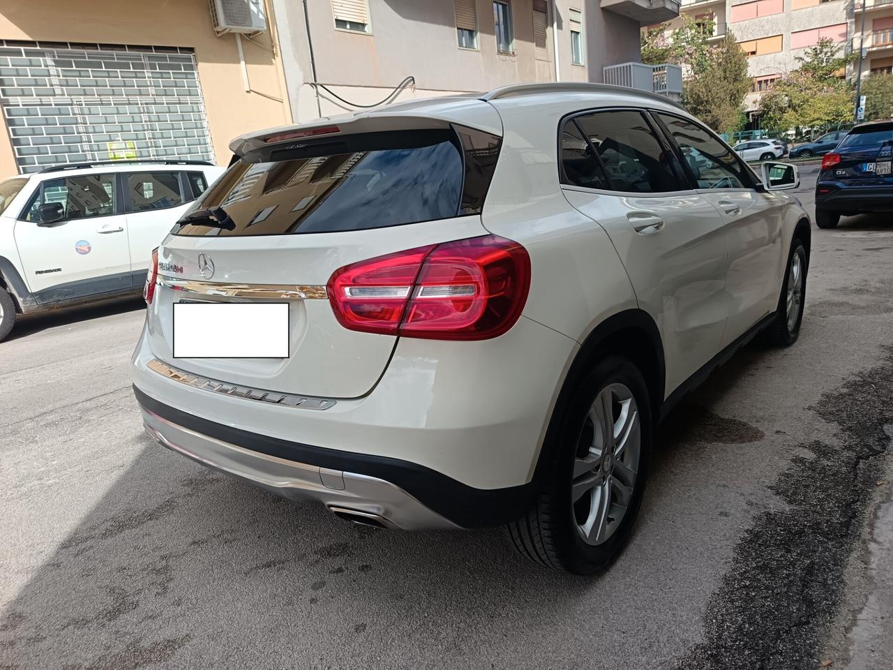 Mercedes GLA 200 D. Auto. Sport-Tetto-Full Opt