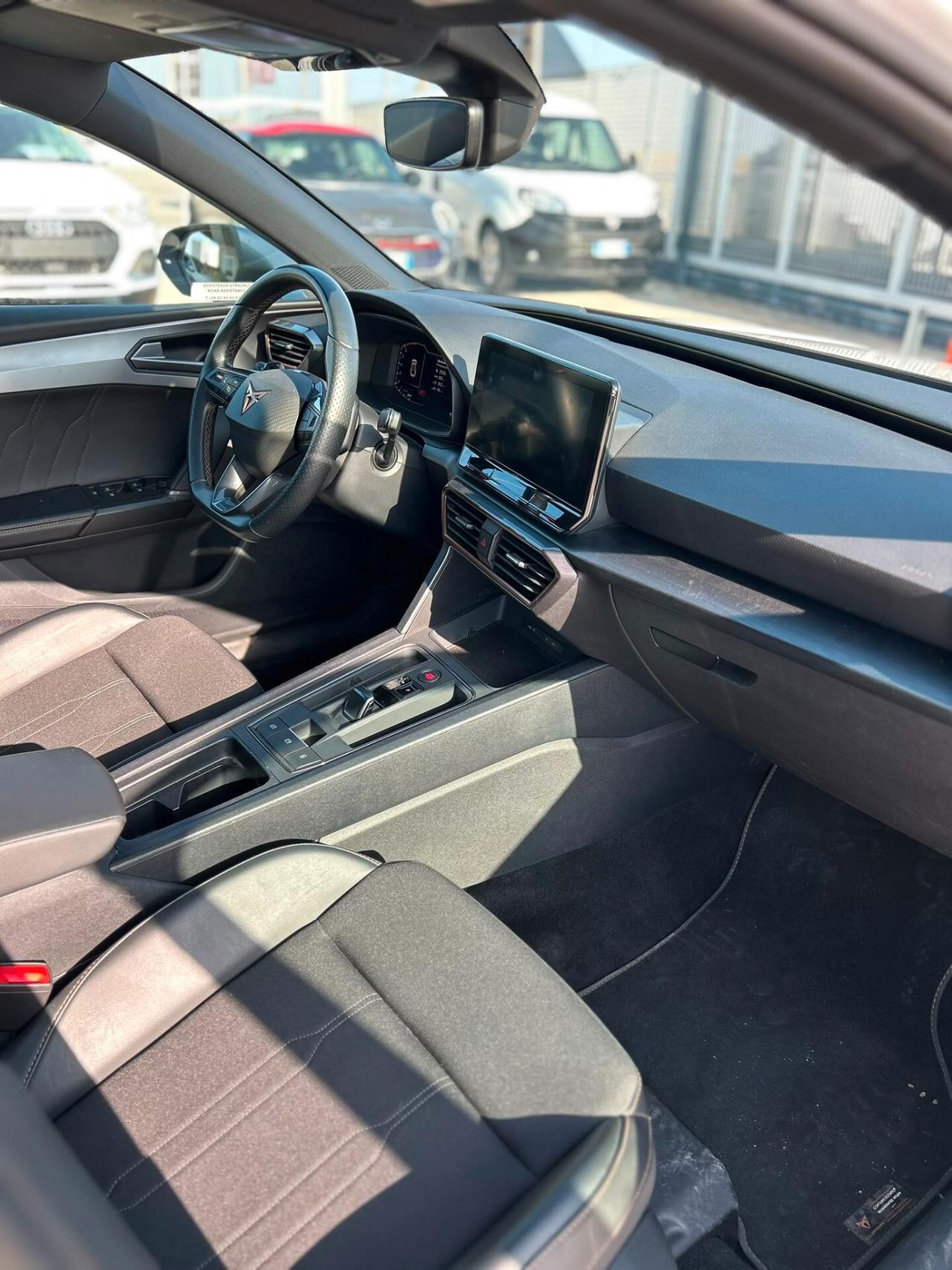 Cupra Leon 1.5 hybrid 150 CV