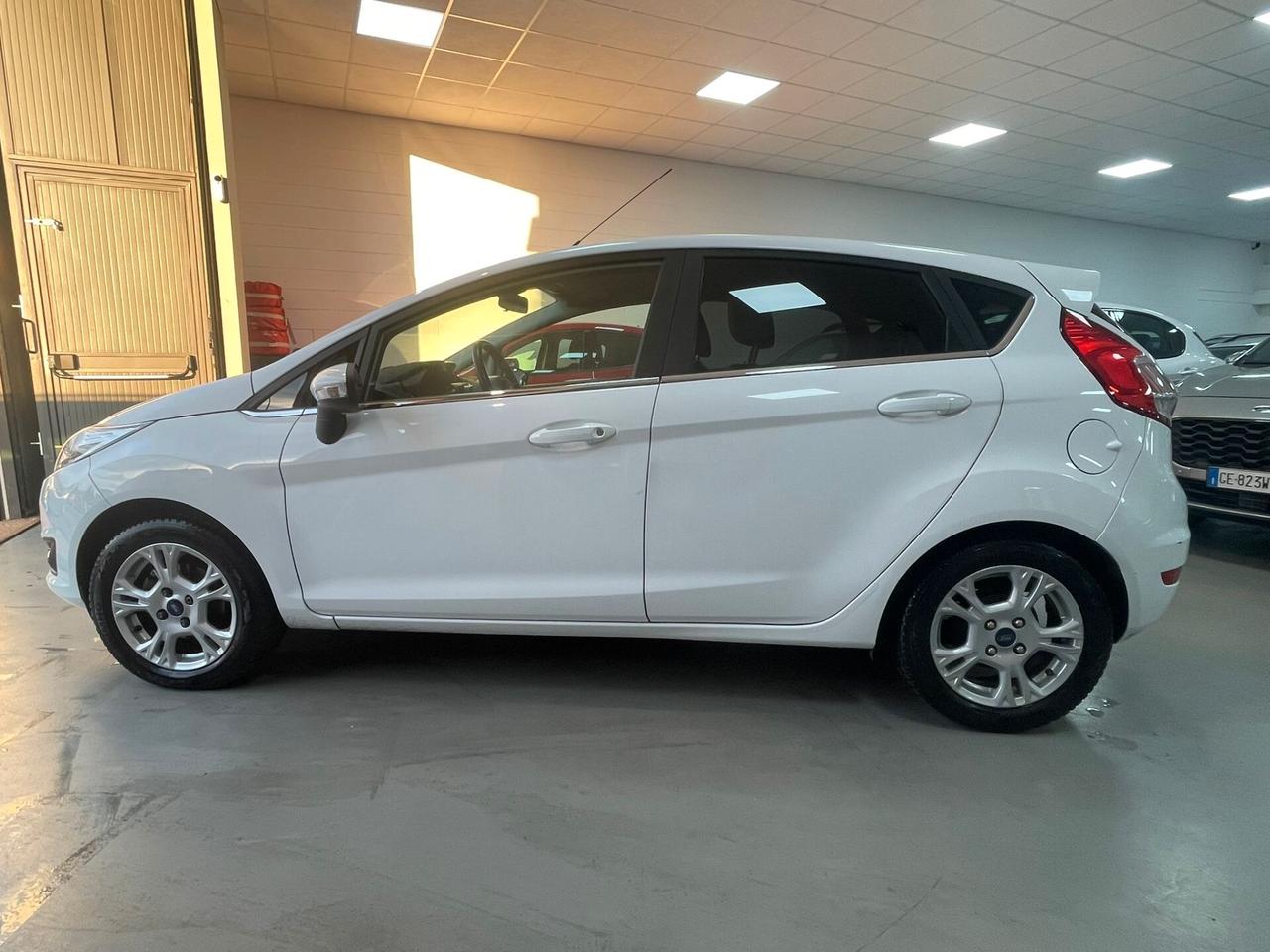 Ford Fiesta 1.0 80CV 5 porte Black & White Edition