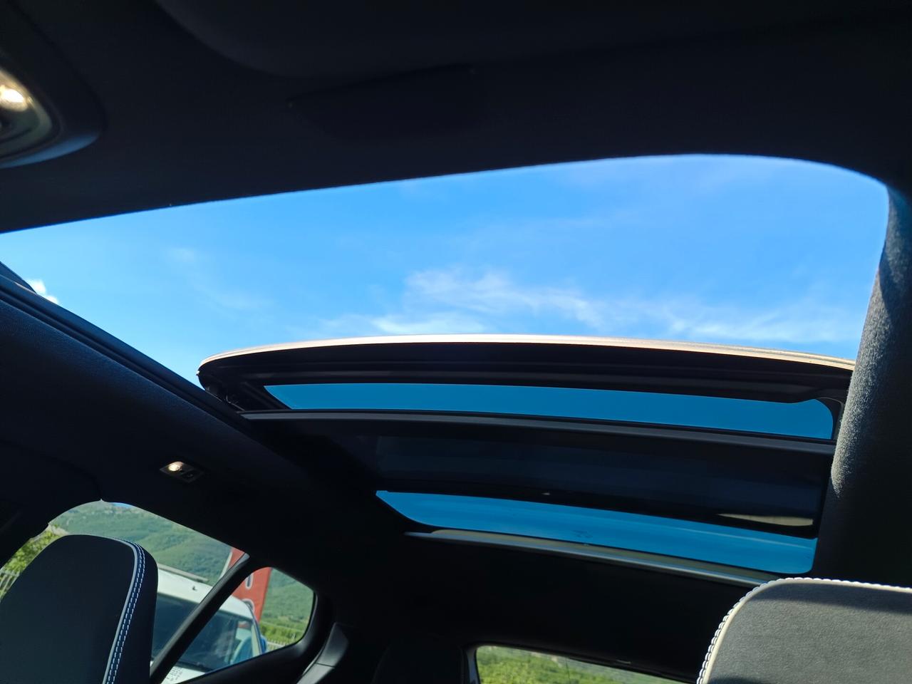 Volvo XC40 1.5 T4 PHEV R-design AUTO MY21