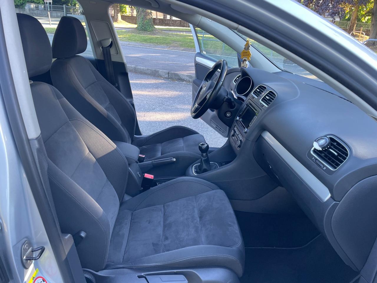 Volkswagen Golf 1.6 TDI DPF 5p. Highline*Neopatentati*Cerchi*