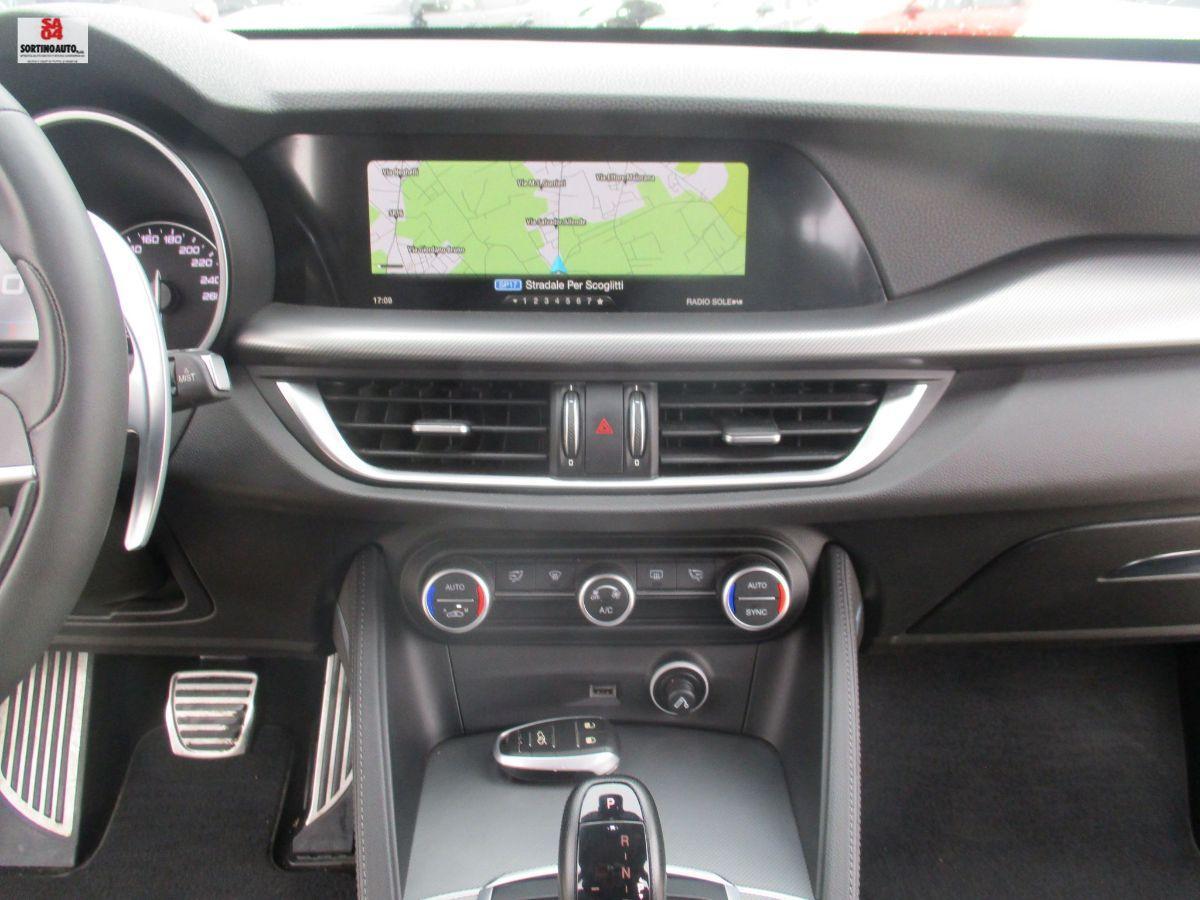 A.R.Stelvio 2.2 T.diesel 210cv AT8 Q4 Exec.-2019