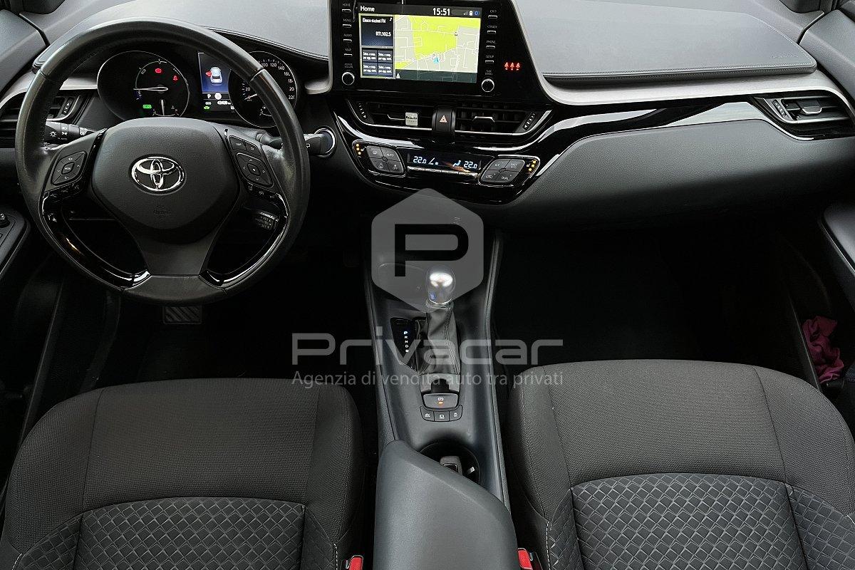 TOYOTA C-HR 1.8 Hybrid E-CVT Business