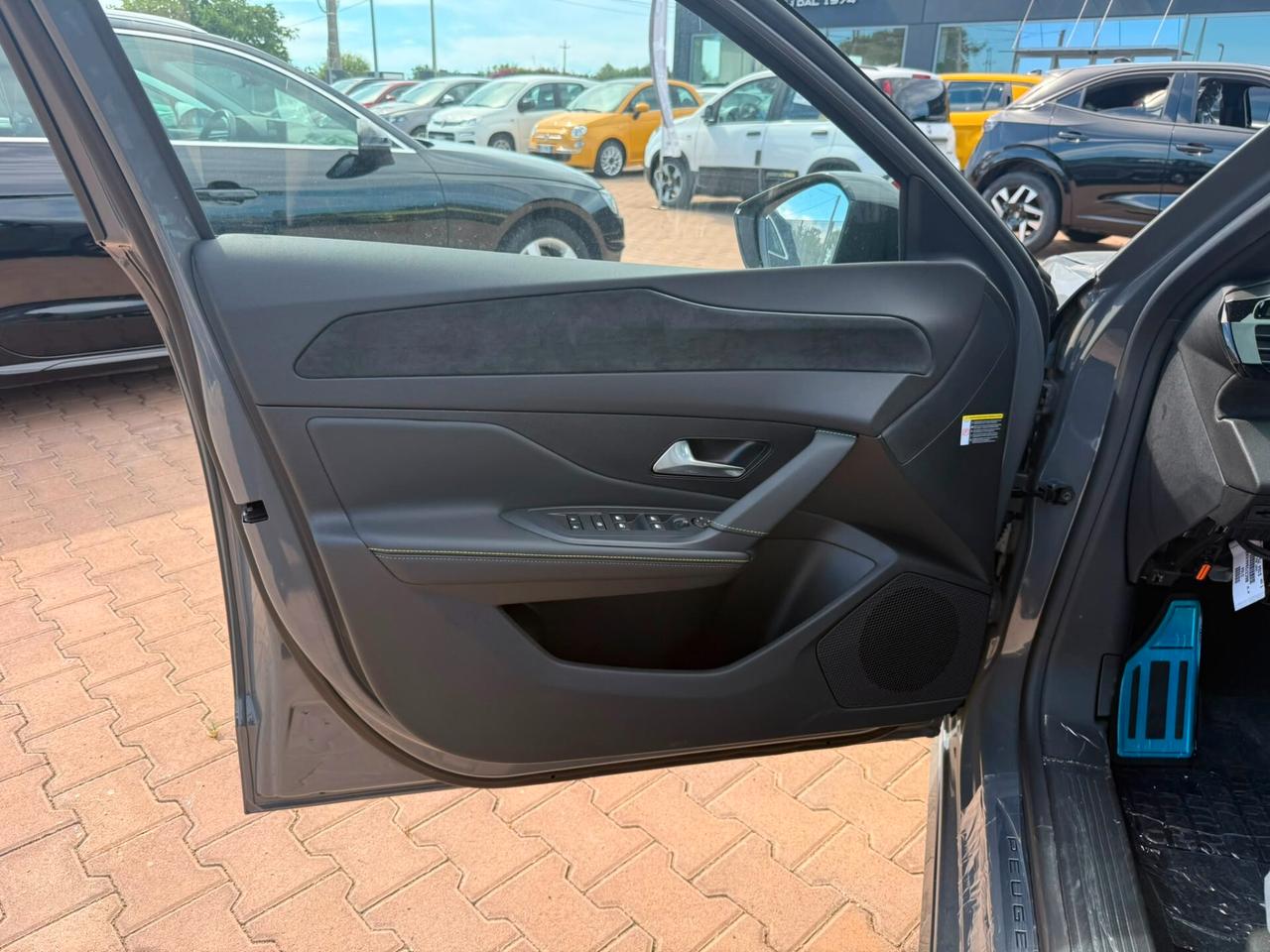 Peugeot 308 BlueHDi 130 S&S EAT8 GT