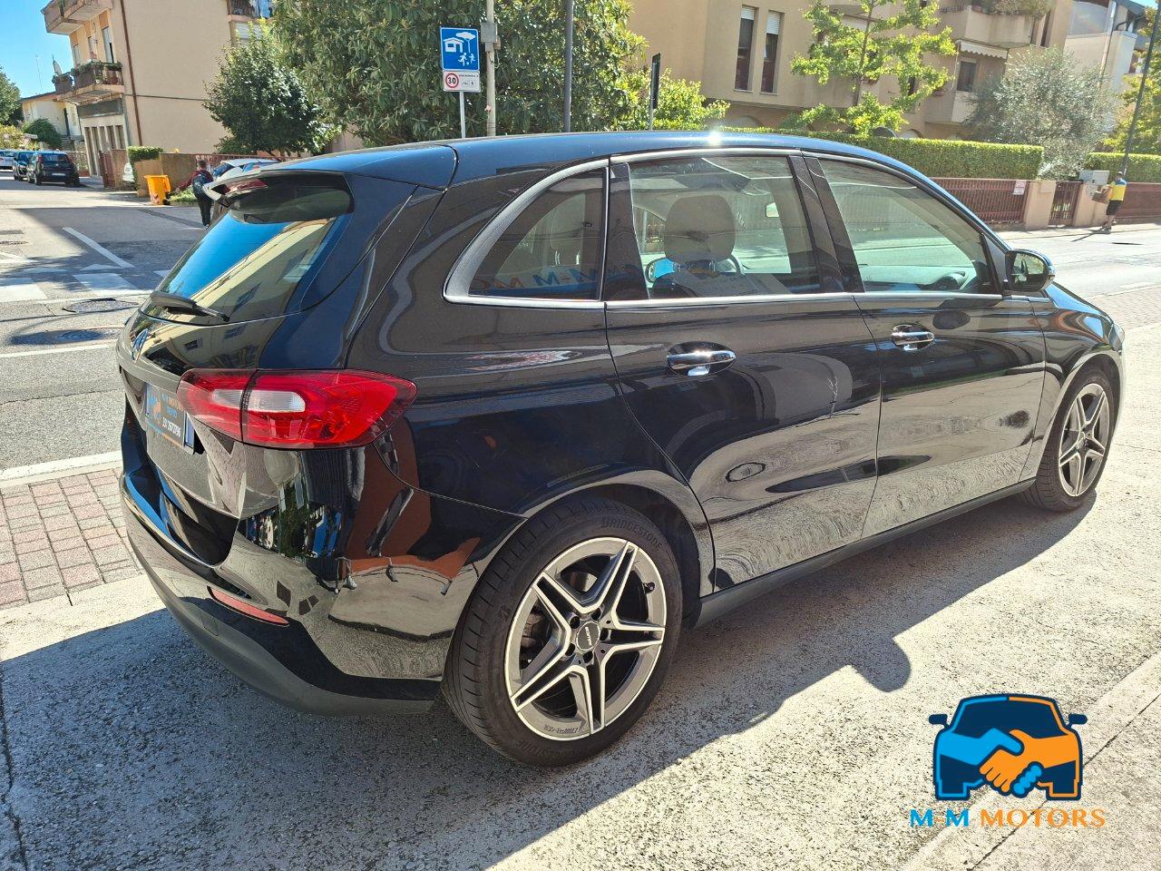 Mercedes B 180 D Premium