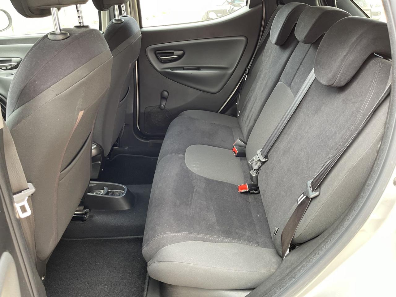 Lancia Ypsilon 1.2 69 CV 5 porte S&S Gold Cerchi "Perfetta"