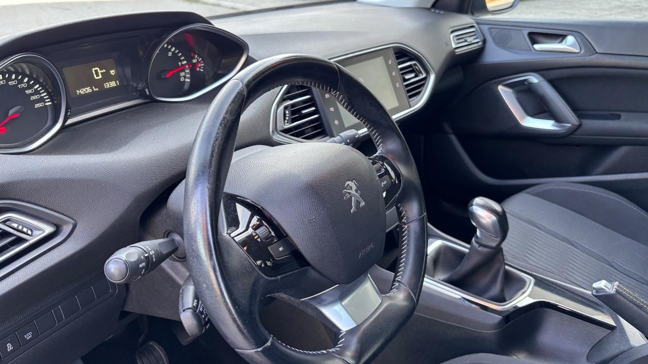 Peugeot 308 BlueHDi 150 S&S Business