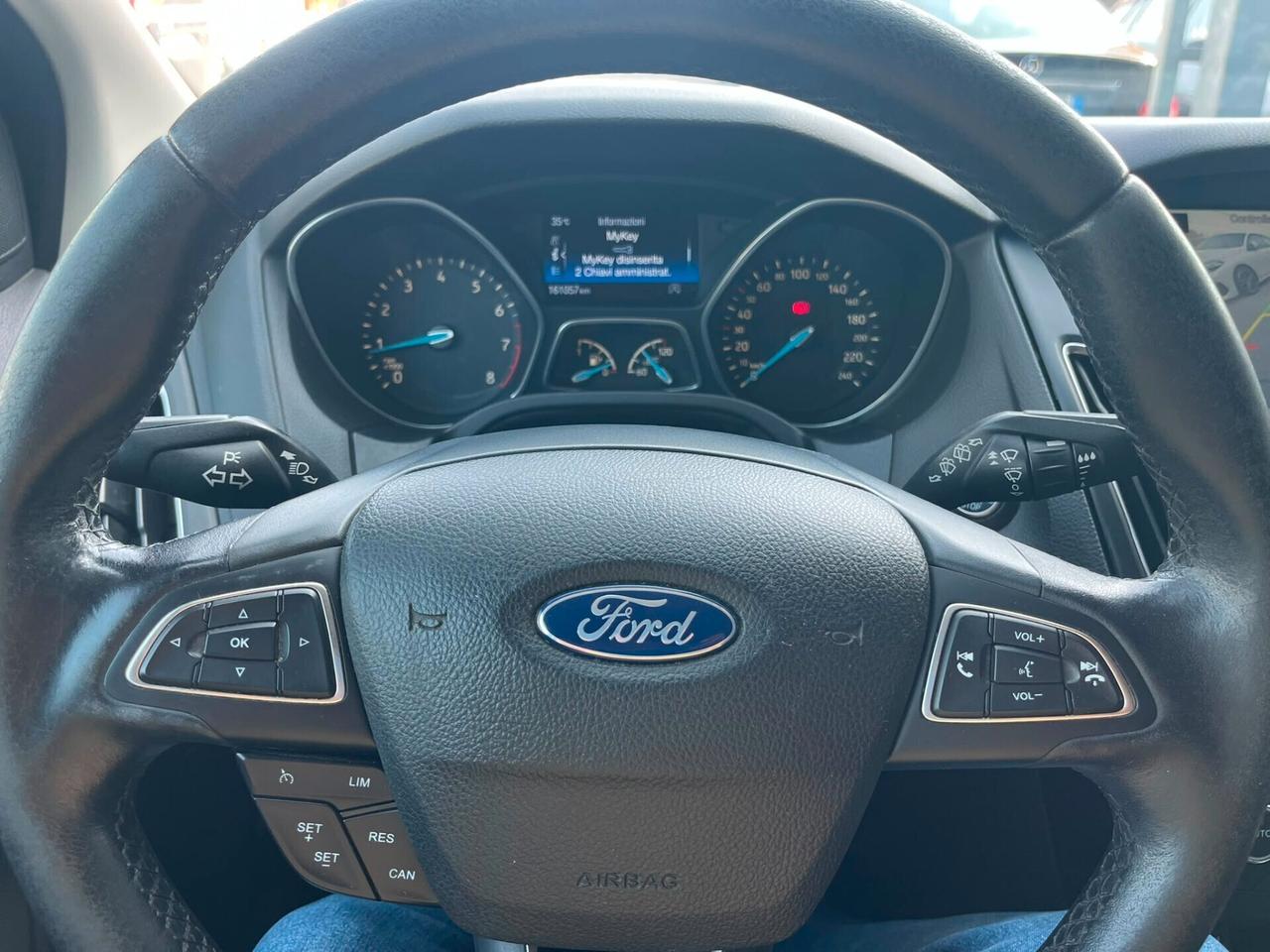 Ford Focus 5p 1.0 ecoboost Titanium s