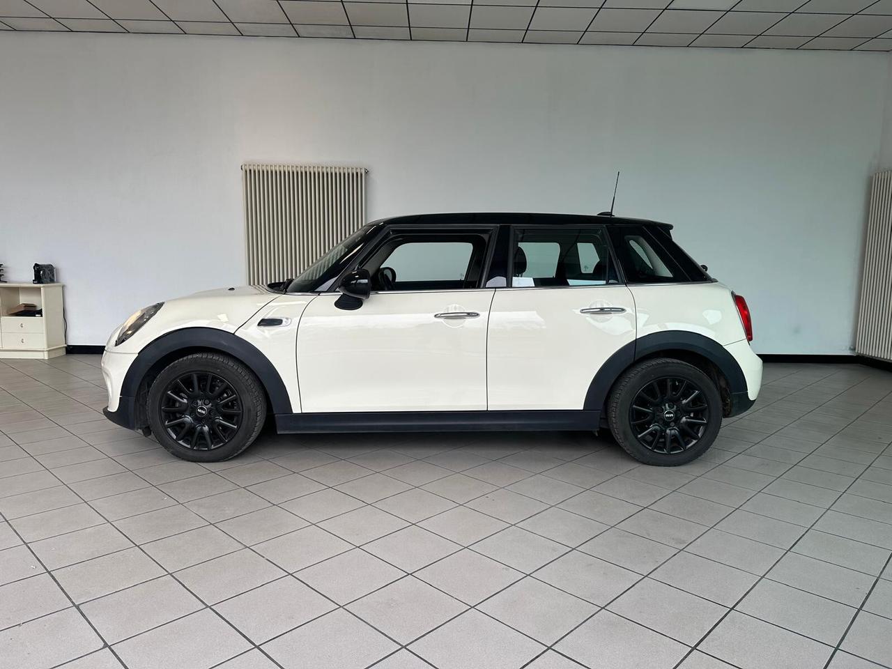 Mini Cooper D Mini 1.5 Cooper D Business XL 5 P manuale