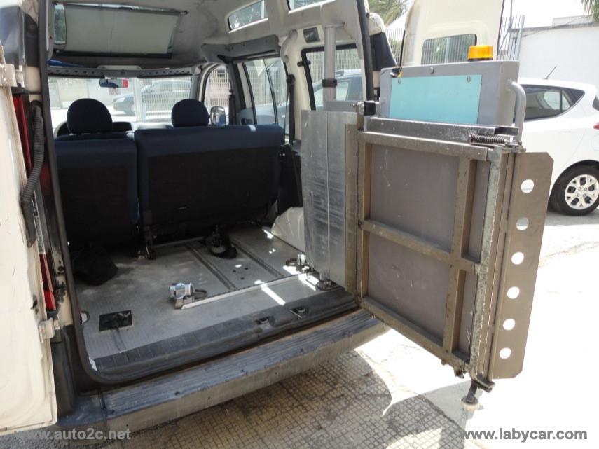 FIAT Doblò 1.9 JTD TRASPORTO DISABILI