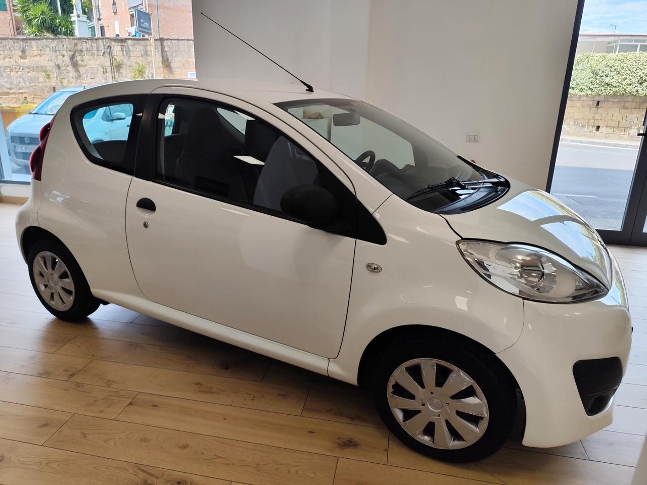 Peugeot 107 1.0 68CV 3p. Active