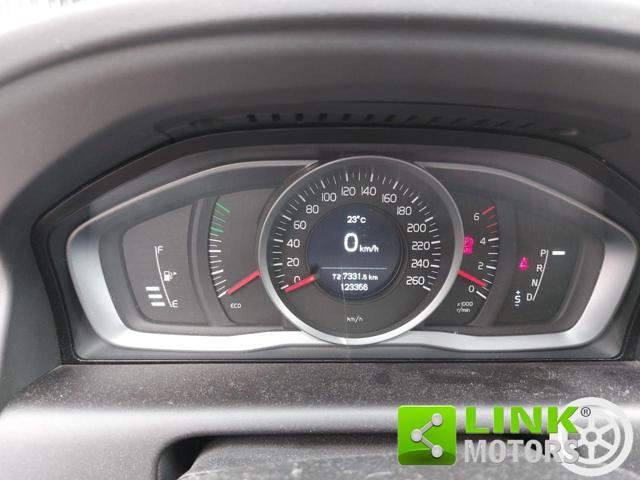 VOLVO XC60 D3 Geartronic Momentum