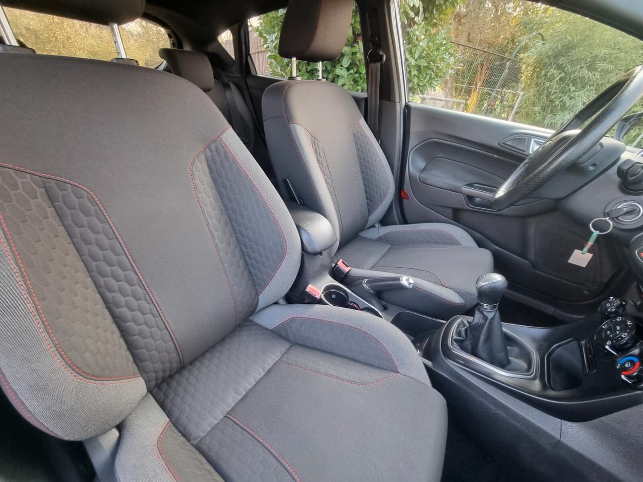 Ford Fiesta 1.5 TDCi 95CV 5 porte ST-Line