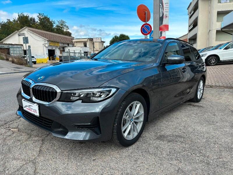 BMW Serie 3(G20/1-80/1) 320e Touring Business A...
